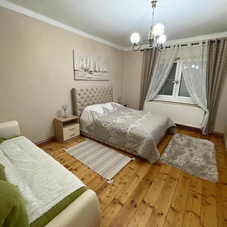 Kristalo Apartman Суботиця Екстер'єр фото