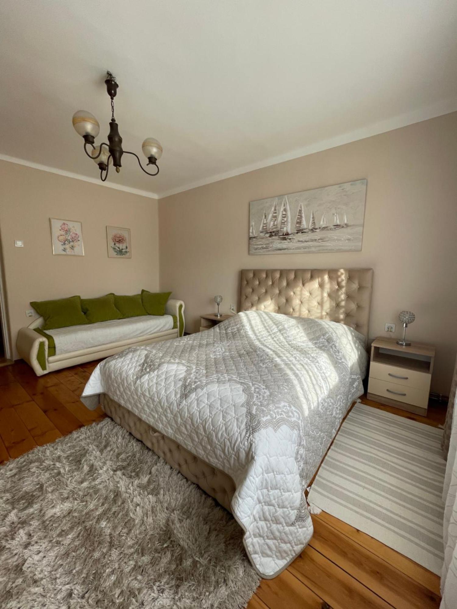 Kristalo Apartman Суботиця Екстер'єр фото