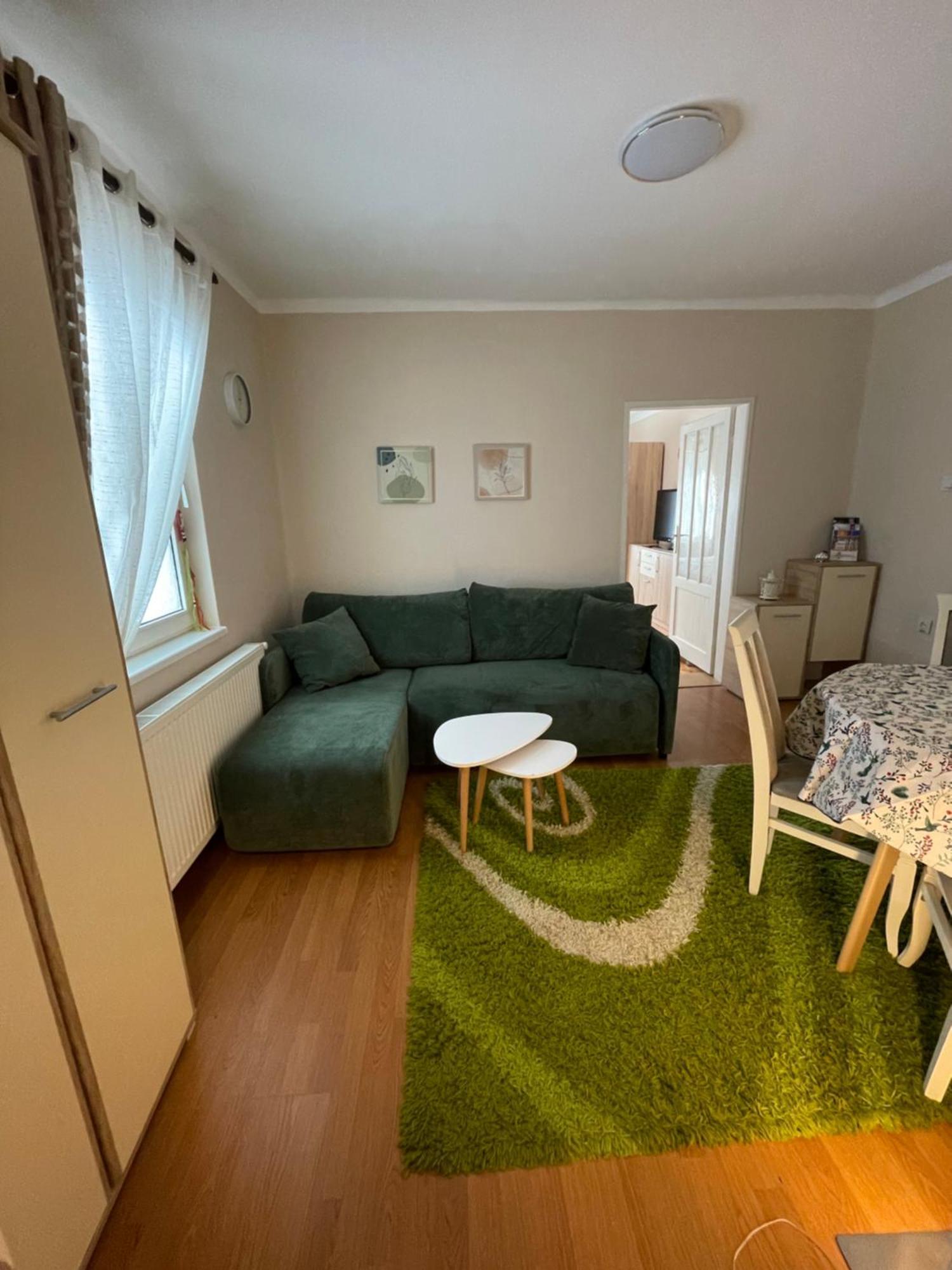 Kristalo Apartman Суботиця Екстер'єр фото
